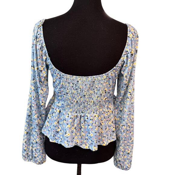 NEW BLOOMFIELD Blue Floral Smocked Cropped Blouse Top Size L - Picture 2 of 5